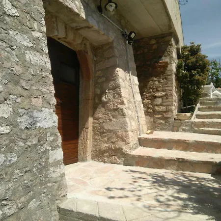 Tre Monti Farm stay *